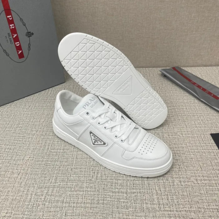P - SNEAKERS