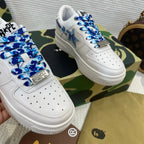 B - SNEAKERS