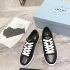 P - SNEAKERS
