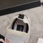 C - SNEAKERS