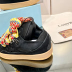 L - SNEAKERS