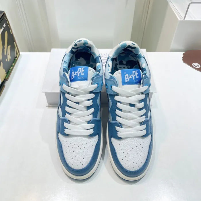B - SNEAKERS