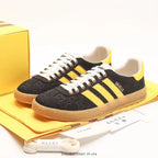 SNEAKERS 21