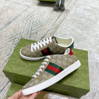 SNEAKERS 15