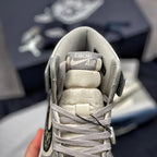 N - SNEAKERS