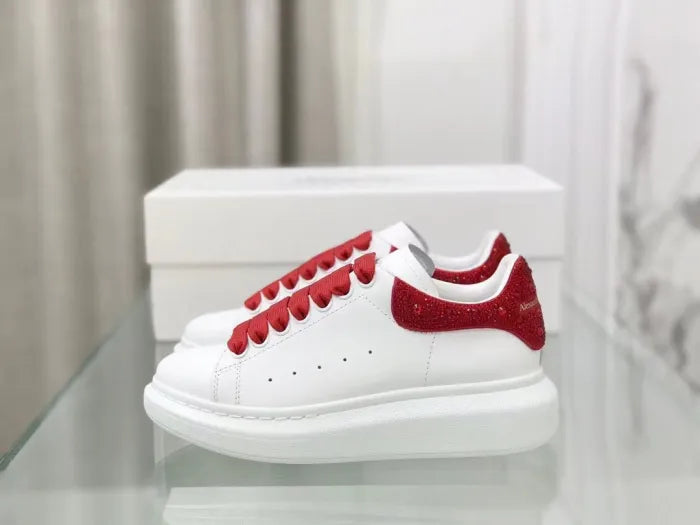 A - SNEAKERS