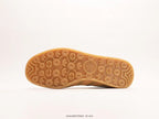 SNEAKERS 21