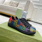 SNEAKERS 16