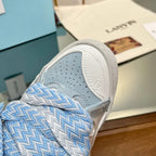 L - SNEAKERS
