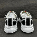 A - SNEAKERS