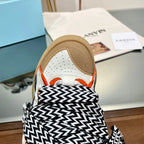 L - SNEAKERS