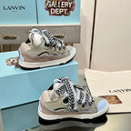 L - SNEAKERS