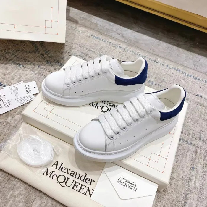A - SNEAKERS