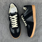M - SNEAKERS