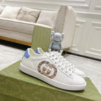 SNEAKERS 21