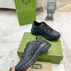 SNEAKERS 06