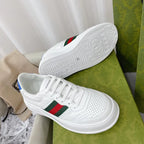 SNEAKERS 23