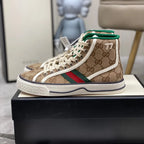 SNEAKERS 14