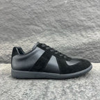 M - SNEAKERS