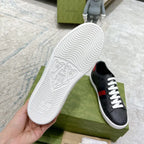 SNEAKERS 16