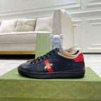 SNEAKERS 16