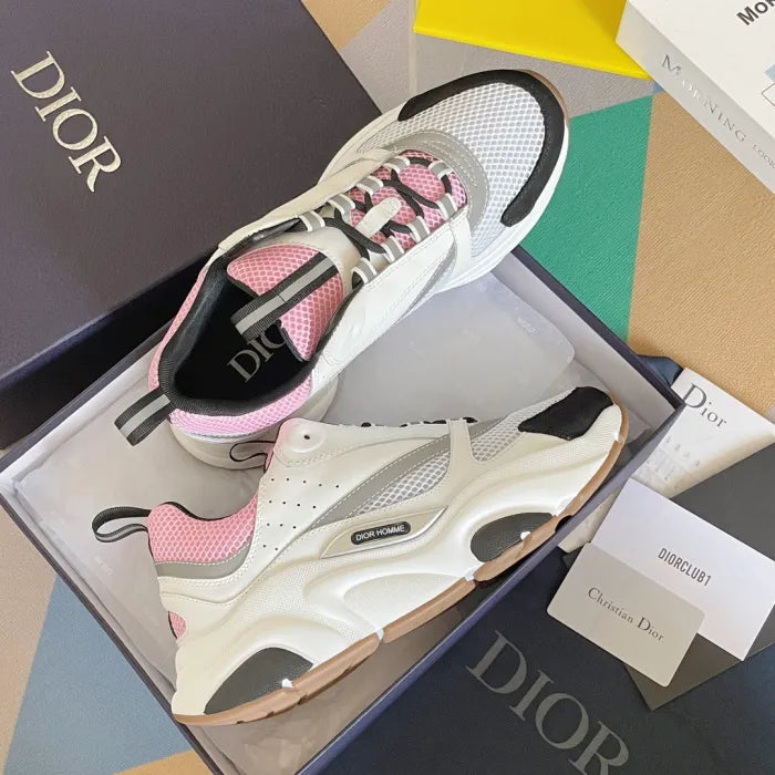 D - SNEAKERS