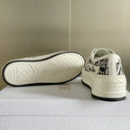 D - SNEAKERS