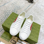 SNEAKERS 21