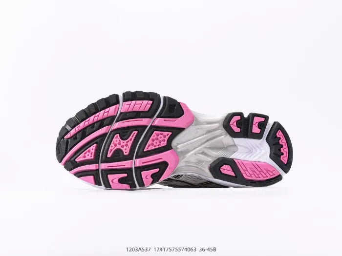 A - SNEAKERS