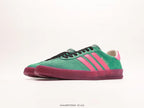 SNEAKERS 21