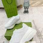 SNEAKERS 06