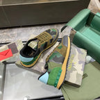 V - SNEAKERS